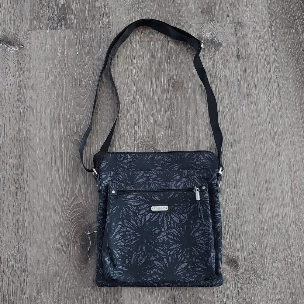 BAGGALLINI GO BAGG in ONYX FLORAL